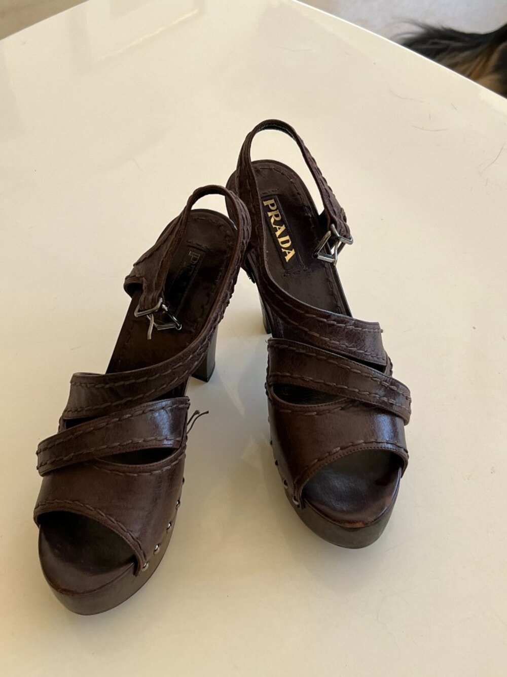 Prada size 39 Stappy Sandal in Burgundy